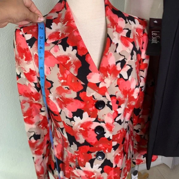 Le Suit pink, red, and Black Floral Blazer and skirt set women’s size 8 NWT - Picture 10 of 17